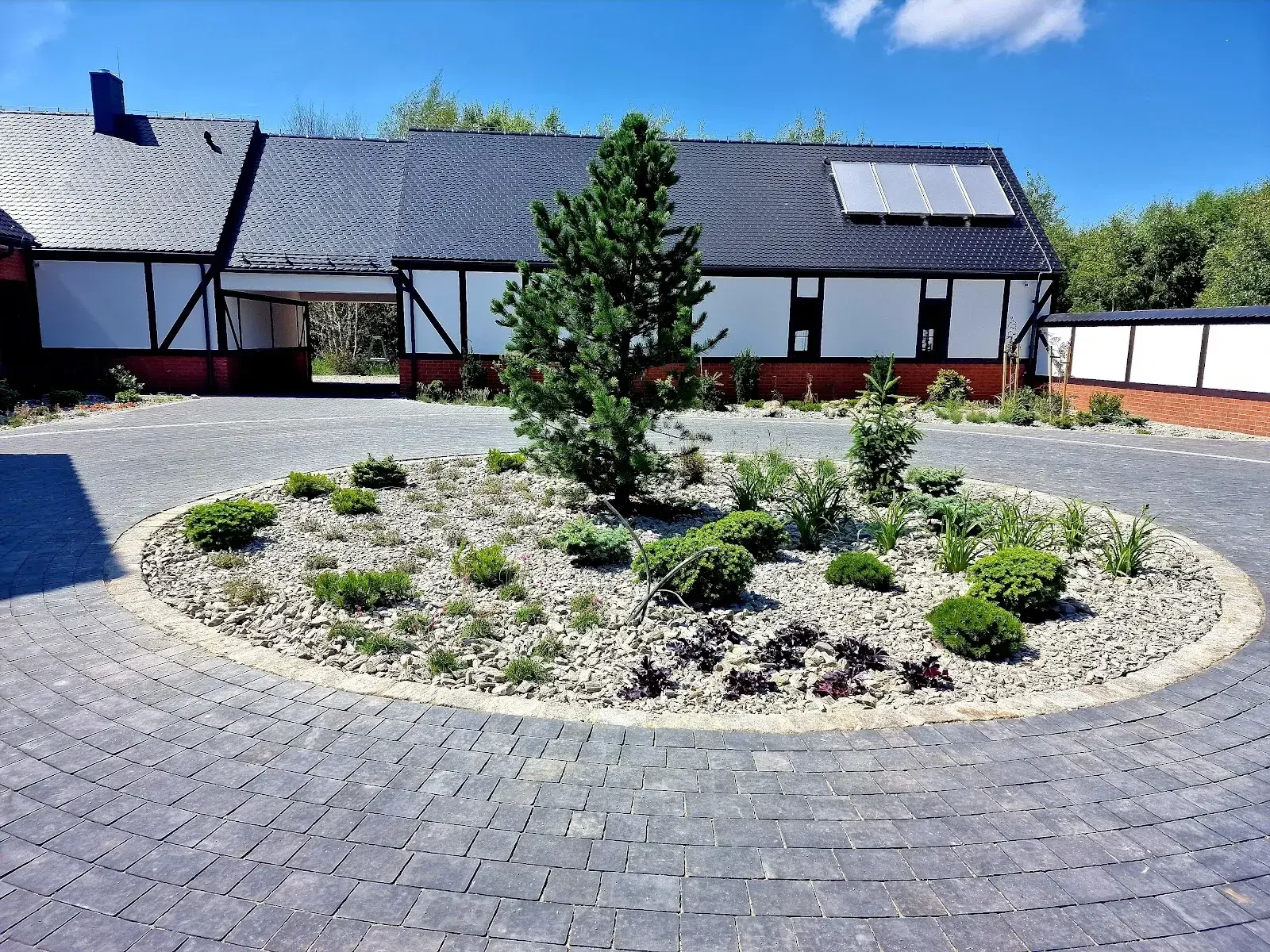 Plantación de arbustos ornamentales